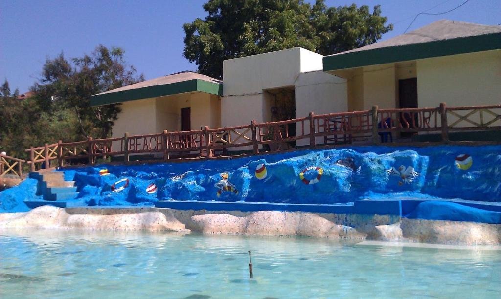 Pali Beach Resort Mālād Exterior foto