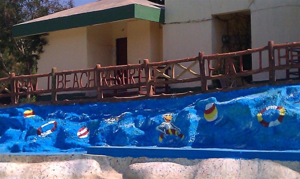 Pali Beach Resort Mālād Exterior foto