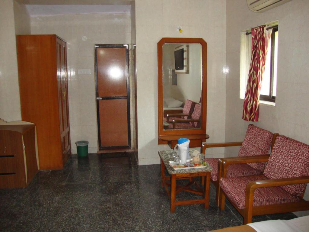 Pali Beach Resort Mālād Cameră foto